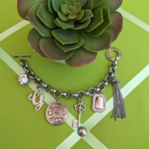 Guess G Charm + Crystal Toggle Bracelet Silvertone - Picture 2 of 4